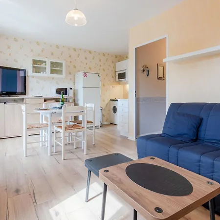 Fleur Marine-35 By Interhome كابورغ